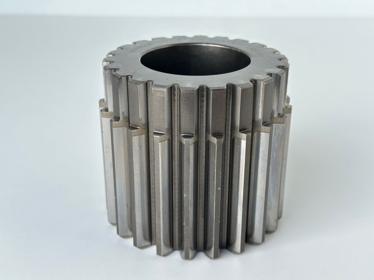 Liebherr Sonnenrad ID-Nr.90016258. FAT400P112,FAT400P130,FAT400P139,LOS1936,LOS926,R926,R928,R930,R934,R936,R938,R940,R944,R946,R950T. #90016258.25.01# - Véglehajtás - Építőipari gépek: 1 kép. Liebherr Sonnenrad ID-Nr.90016258. FAT400P112,FAT400P130,FAT400P139,LOS1936,LOS926,R926,R928,R930,R934,R936,R938,R940,R944,R946,R950T. #90016258.25.01# - Véglehajtás - Építőipari gépek: 1 kép.