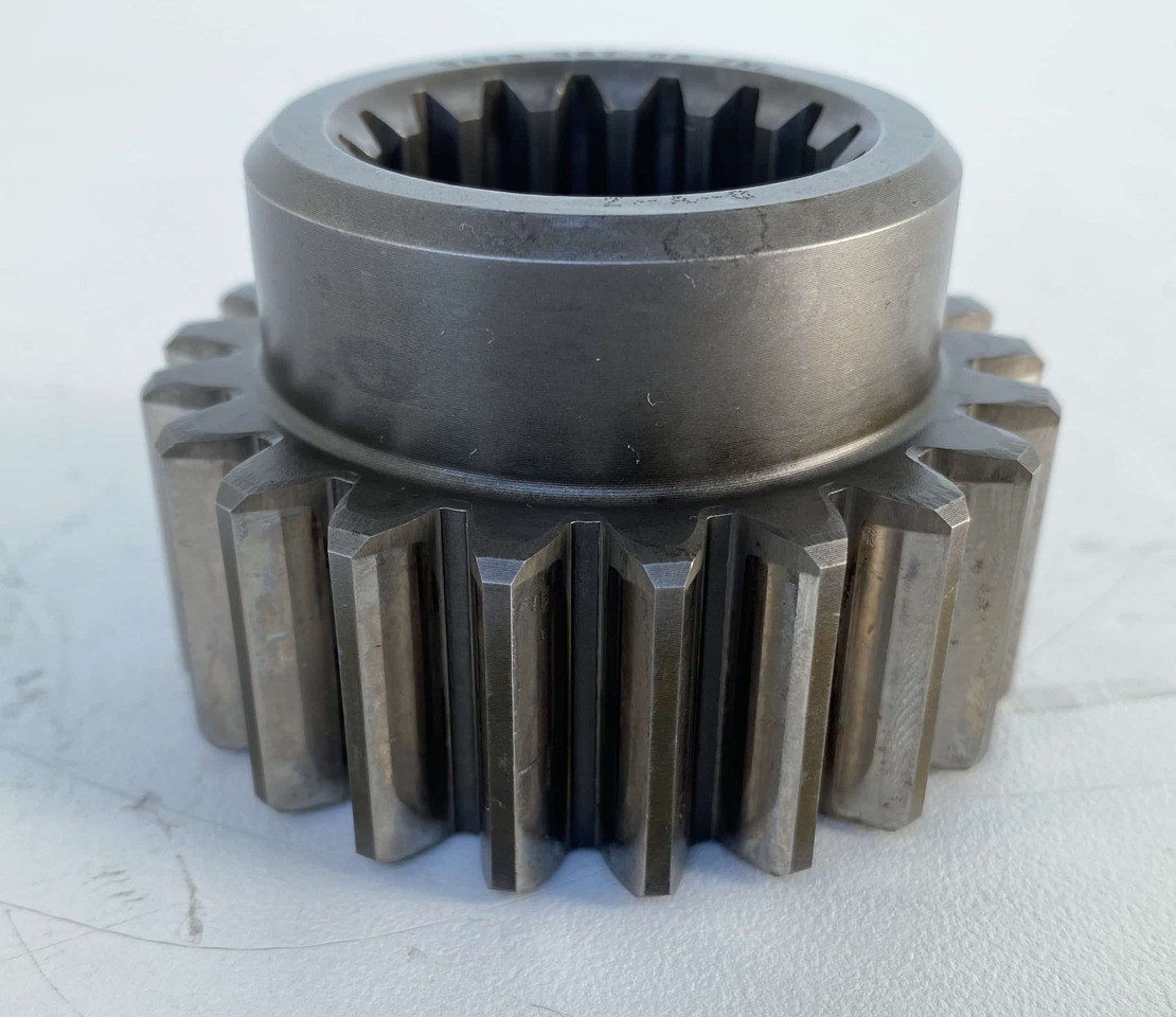 Liebherr Sonnenrad ID-Nr.9443067 - ID-Nr.944306703. SAT275/222, SAT275/232 - SAT275/255. A932, A934, E932, P932, P934, R932, R934B, R934 C, R944 C T, R944 C TUN. #ZWL# - Fordító motor - Építőipari gépek: 1 kép. Liebherr Sonnenrad ID-Nr.9443067 - ID-Nr.944306703. SAT275/222, SAT275/232 - SAT275/255. A932, A934, E932, P932, P934, R932, R934B, R934 C, R944 C T, R944 C TUN. #ZWL# - Fordító motor - Építőipari gépek: 1 kép.