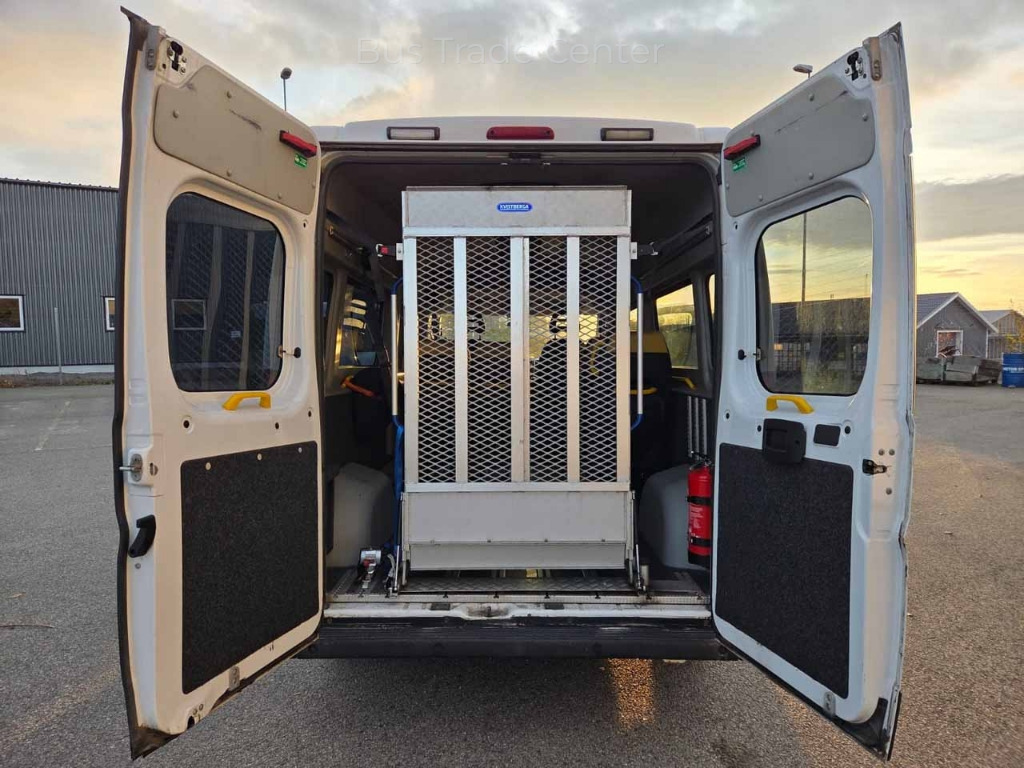 FIAT Ducato - Minibusz, Kisbusz: 5 kép. FIAT Ducato - Minibusz, Kisbusz: 5 kép.