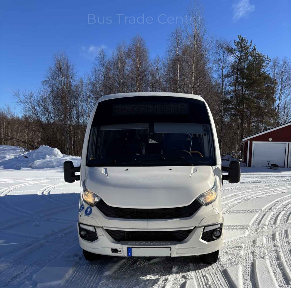 IVECO Daily 70C17 - Minibusz, Kisbusz: 1 kép. IVECO Daily 70C17 - Minibusz, Kisbusz: 1 kép.