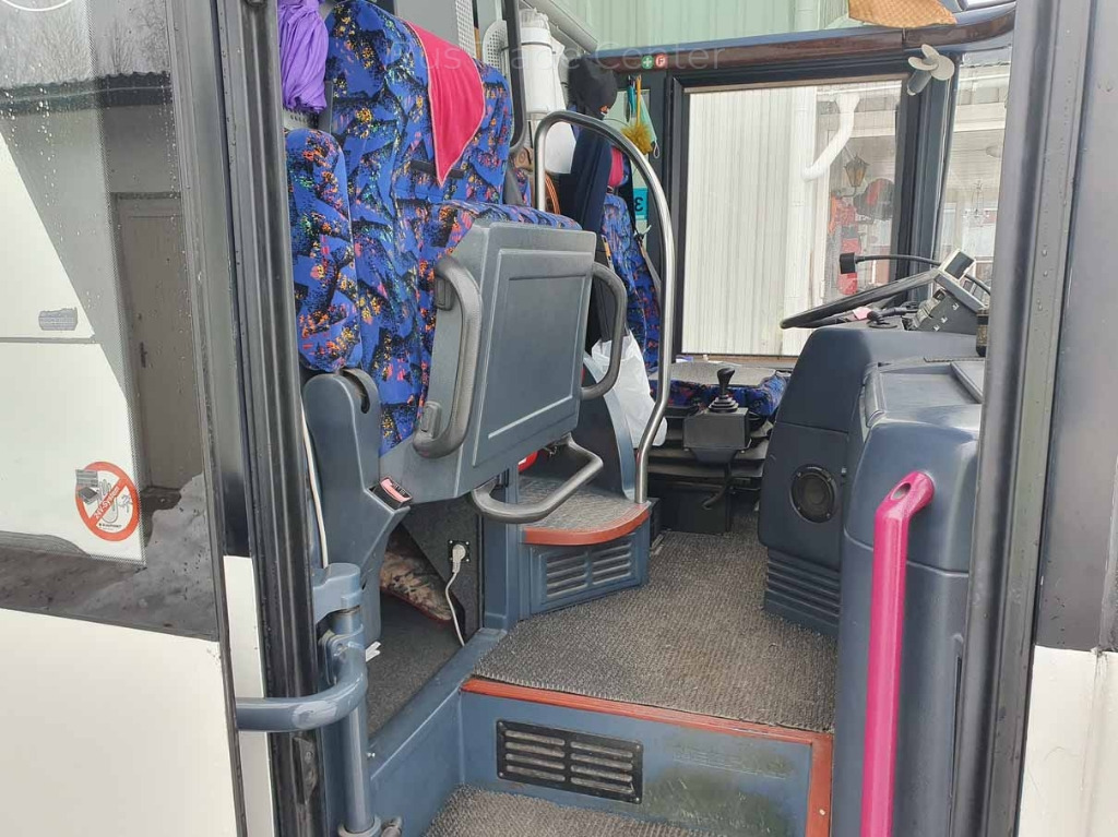 NEOPLAN STARLINER N516/3 SHDH - Távolsági busz: 5 kép. NEOPLAN STARLINER N516/3 SHDH - Távolsági busz: 5 kép.