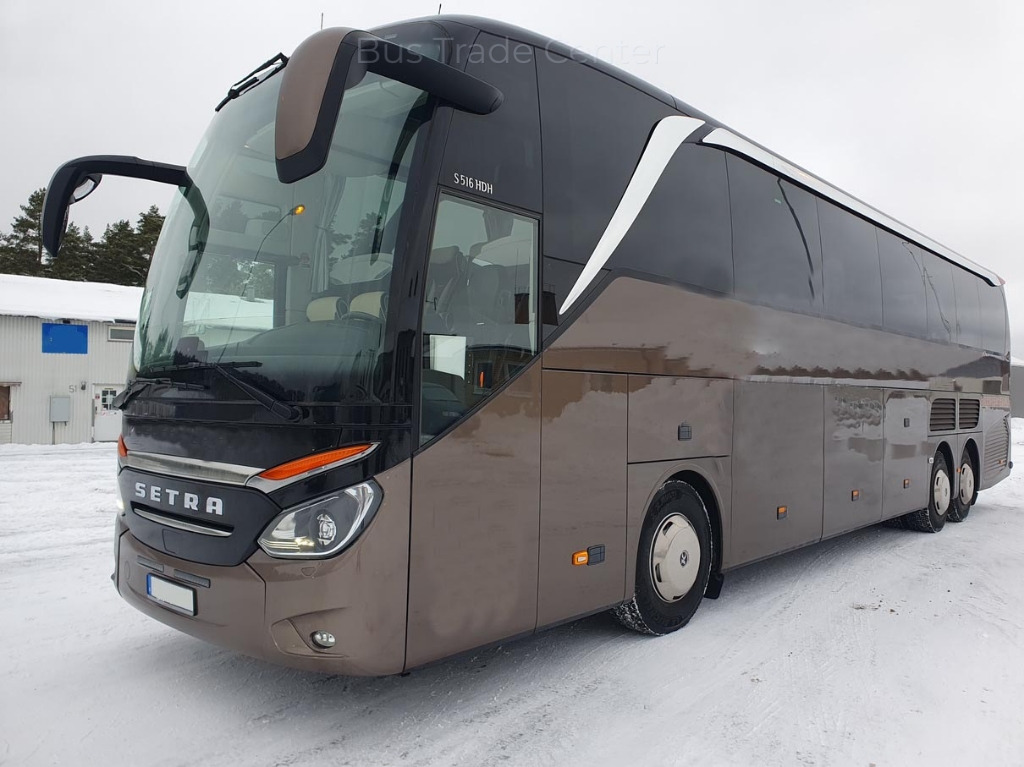 SETRA S 516 HDH - Távolsági busz: 4 kép. SETRA S 516 HDH - Távolsági busz: 4 kép.