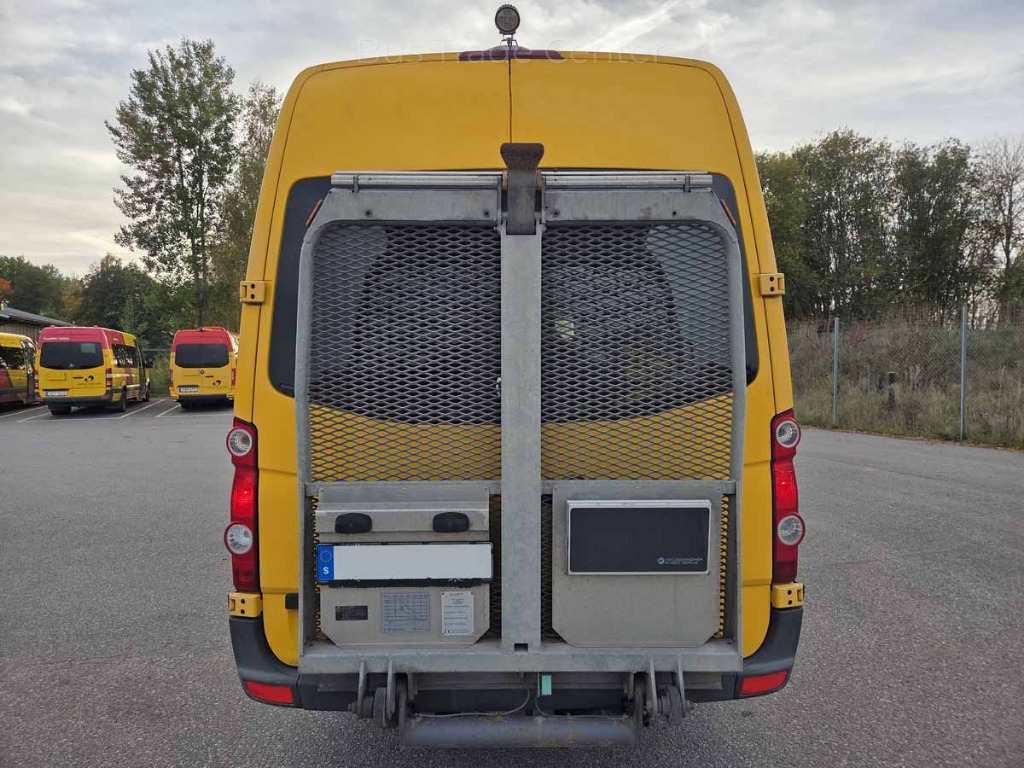 VOLKSWAGEN CRAFTER 50 SKÅP LR - Minibusz, Kisbusz: 3 kép. VOLKSWAGEN CRAFTER 50 SKÅP LR - Minibusz, Kisbusz: 3 kép.