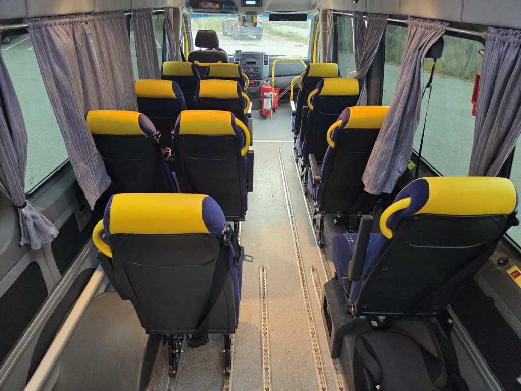 Minibusz, Kisbusz VOLKSWAGEN CRAFTER 50 SKÅP LR: 7 kép.