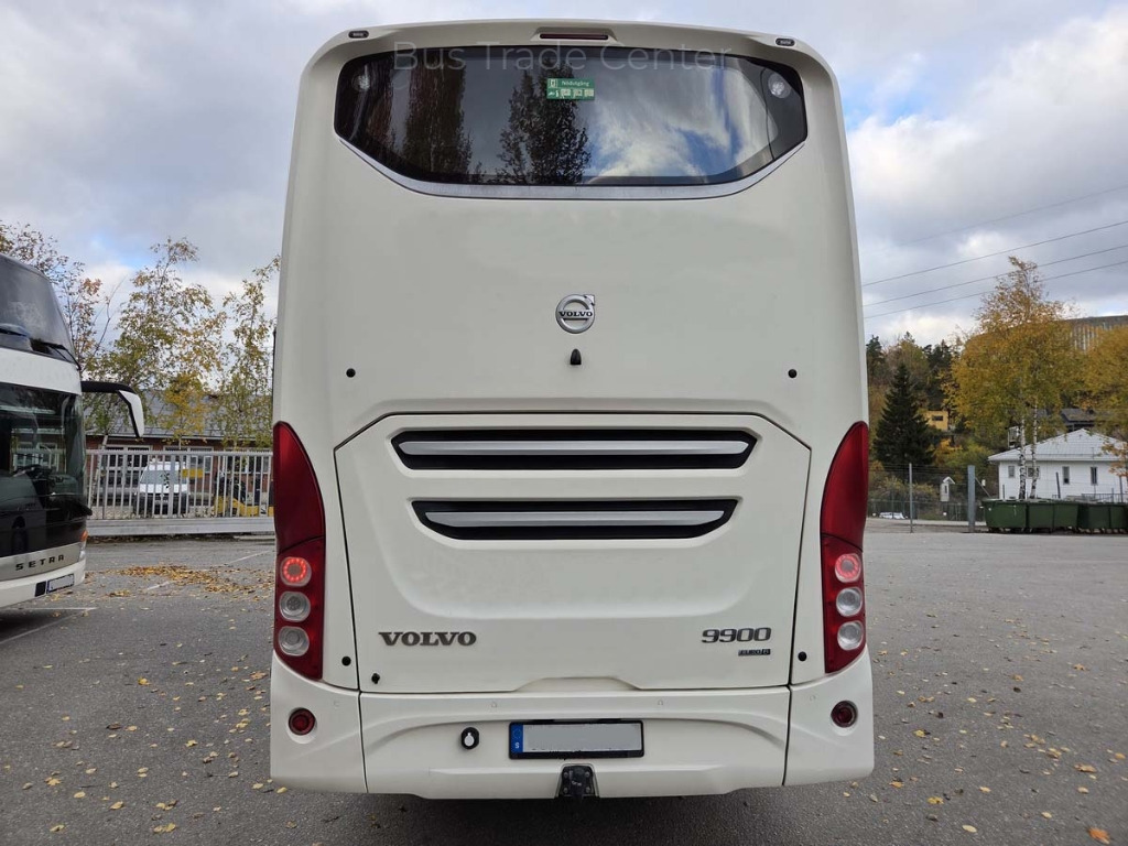 VOLVO 9900 B11R - Távolsági busz: 3 kép. VOLVO 9900 B11R - Távolsági busz: 3 kép.