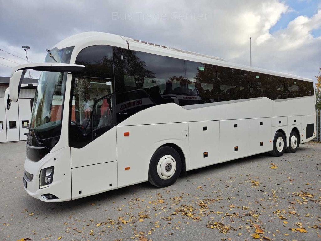VOLVO 9900 B11R - Távolsági busz: 5 kép. VOLVO 9900 B11R - Távolsági busz: 5 kép.