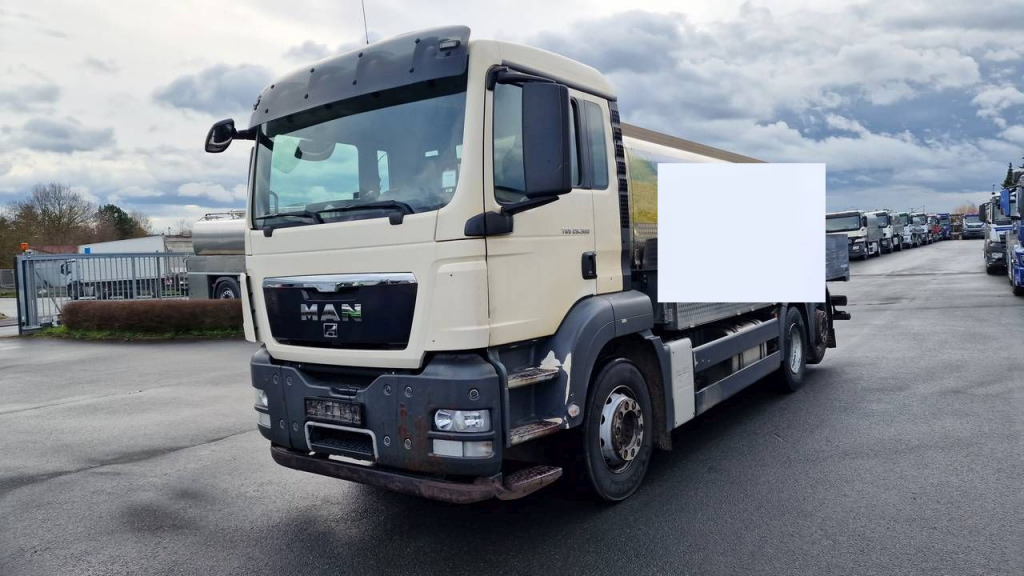 MAN TGS 26.360 6x2 (Nr. 5450) - Alvaz teherautó: 3 kép. MAN TGS 26.360 6x2 (Nr. 5450) - Alvaz teherautó: 3 kép.