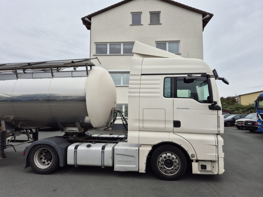 MAN TGX 18.500 (Nr. 6169) - Nyergesvontató: 1 kép. MAN TGX 18.500 (Nr. 6169) - Nyergesvontató: 1 kép.