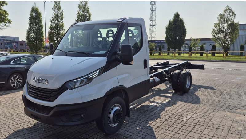 Új Alvaz teherautó Iveco Daily 70C18 - nowe!: 12 kép.