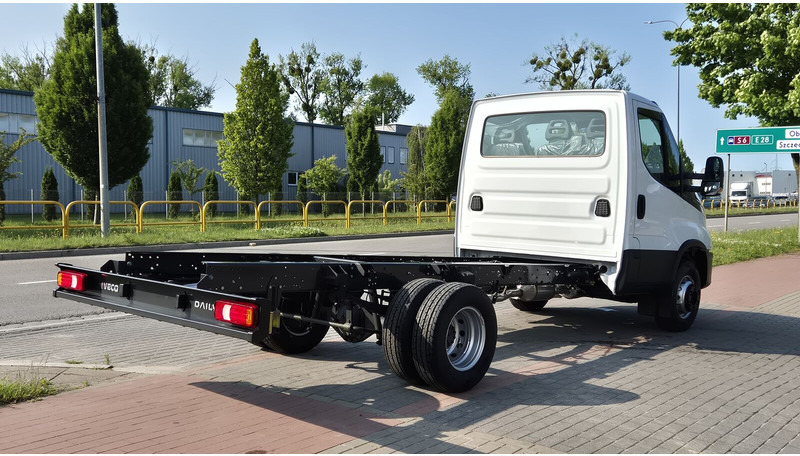 Új Alvaz teherautó Iveco Daily 70C18 - nowe!: 7 kép.