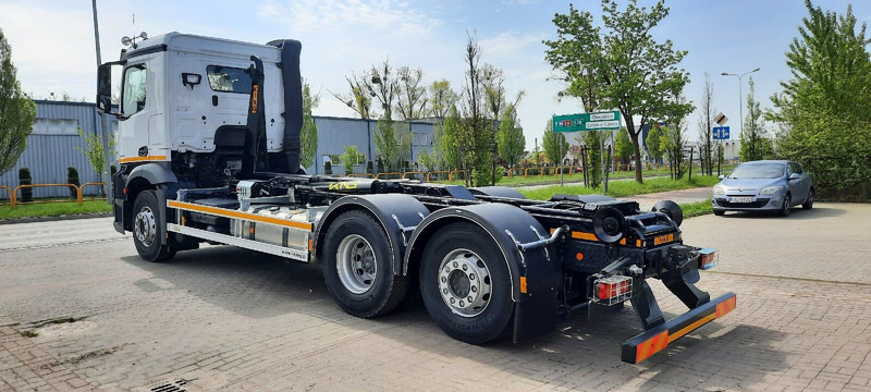 Mercedes-Benz Actros 2542 KING HZ-20R - Horgos rakodó teherautó: 5 kép. Mercedes-Benz Actros 2542 KING HZ-20R - Horgos rakodó teherautó: 5 kép.