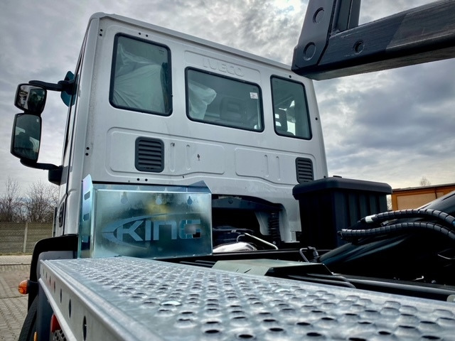 IVECO Eurocargo + hooklift KING HZ-10R - Többcélú/ Speciális jármű: 2 kép. IVECO Eurocargo + hooklift KING HZ-10R - Többcélú/ Speciális jármű: 2 kép.