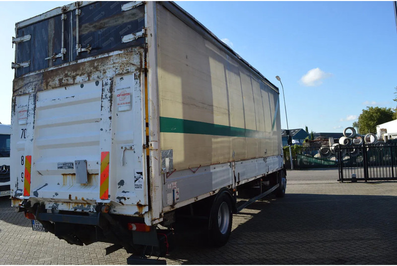 DAF CF 250 * EURO3 * MANUAL * 4X2 * - Ponyvás teherautó: 5 kép. DAF CF 250 * EURO3 * MANUAL * 4X2 * - Ponyvás teherautó: 5 kép.