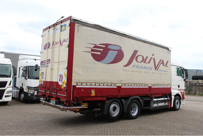 MAN TGX 26.440 * EURO5 * 6X2 * LIFT AXLE * - Ponyvás teherautó: 4 kép. MAN TGX 26.440 * EURO5 * 6X2 * LIFT AXLE * - Ponyvás teherautó: 4 kép.