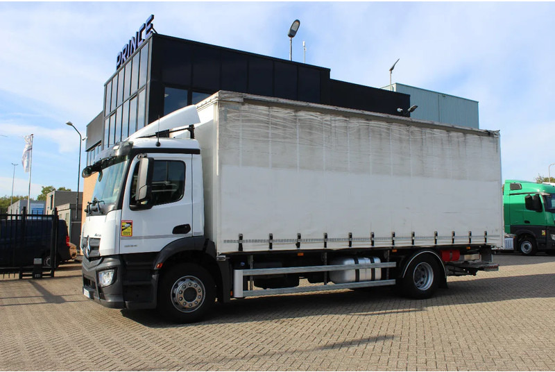 Mercedes-Benz Antos 1824 * EURO6 * 4X2 * - Dobozos felépítményű teherautó: 3 kép. Mercedes-Benz Antos 1824 * EURO6 * 4X2 * - Dobozos felépítményű teherautó: 3 kép.
