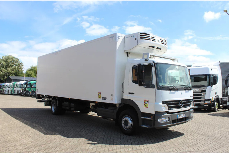 Mercedes-Benz Atego 1218 * MANUAL * 4X2 * THERMO KING TS 600E - Hűtős teherautó: 4 kép. Mercedes-Benz Atego 1218 * MANUAL * 4X2 * THERMO KING TS 600E - Hűtős teherautó: 4 kép.