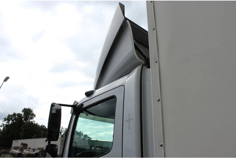 Dobozos felépítményű teherautó Mercedes-Benz Atego 1224 * EURO5 * MANUAL * 1 BED *: 10 kép.