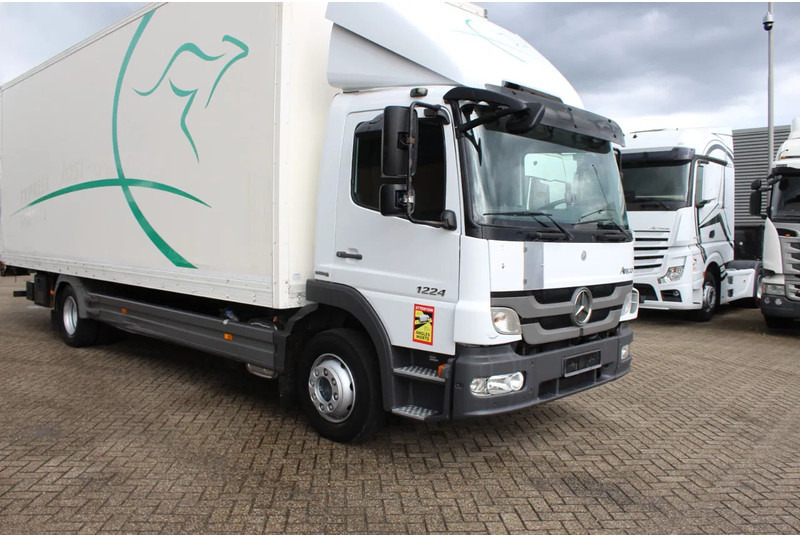 Dobozos felépítményű teherautó Mercedes-Benz Atego 1224 * EURO5 * MANUAL * 1 BED *: 7 kép.