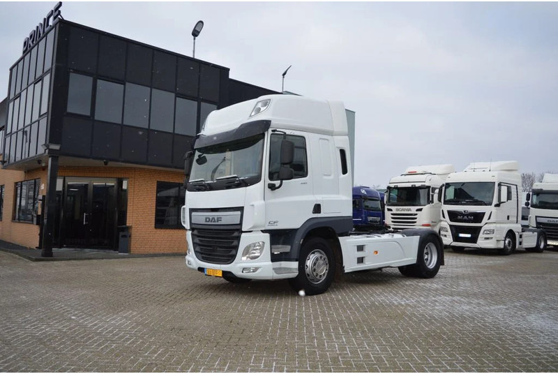 DAF CF 440 * EURO6 * 4X2 * NL TRUCK * - Nyergesvontató: 1 kép. DAF CF 440 * EURO6 * 4X2 * NL TRUCK * - Nyergesvontató: 1 kép.