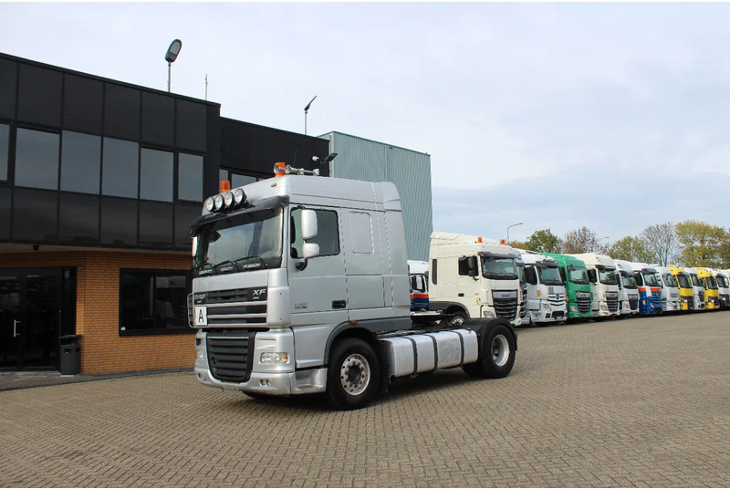 DAF XF 105.460 * HYDRAULIC * EURO4 * 4X2 * - Nyergesvontató: 1 kép. DAF XF 105.460 * HYDRAULIC * EURO4 * 4X2 * - Nyergesvontató: 1 kép.