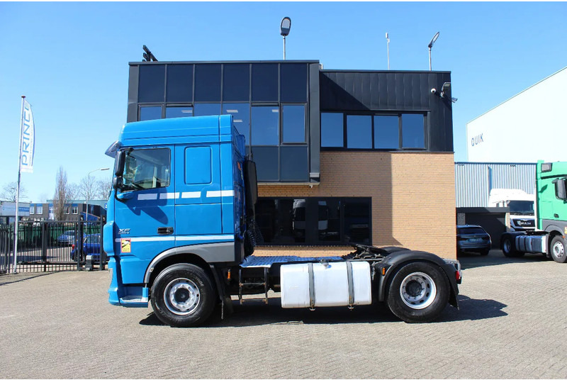 DAF XF 106.440 * EURO6 * 4X2 * ADR * - Nyergesvontató: 2 kép. DAF XF 106.440 * EURO6 * 4X2 * ADR * - Nyergesvontató: 2 kép.