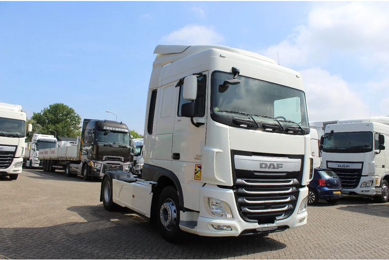 DAF XF 510 * RETARDER * 4X2 * ADR * - Nyergesvontató: 5 kép. DAF XF 510 * RETARDER * 4X2 * ADR * - Nyergesvontató: 5 kép.