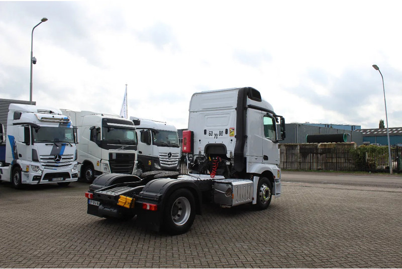 Mercedes-Benz Actros 1843 * EURO6 * 4X2 * - Nyergesvontató: 4 kép. Mercedes-Benz Actros 1843 * EURO6 * 4X2 * - Nyergesvontató: 4 kép.