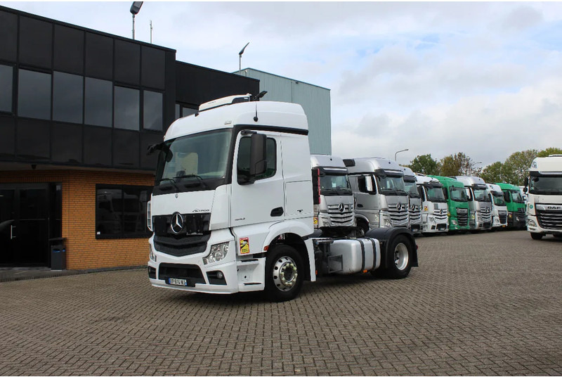 Mercedes-Benz Actros 1843 * EURO6 * 4X2 * - Nyergesvontató: 1 kép. Mercedes-Benz Actros 1843 * EURO6 * 4X2 * - Nyergesvontató: 1 kép.