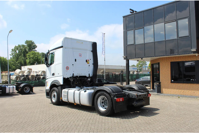 Mercedes-Benz Actros 1845 * 4X2 * EURO6 * - Nyergesvontató: 3 kép. Mercedes-Benz Actros 1845 * 4X2 * EURO6 * - Nyergesvontató: 3 kép.