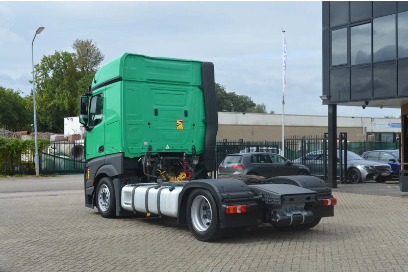 Mercedes-Benz Actros 1942 * 4x2 * 2 TANK * MEGA * - Nyergesvontató: 5 kép. Mercedes-Benz Actros 1942 * 4x2 * 2 TANK * MEGA * - Nyergesvontató: 5 kép.