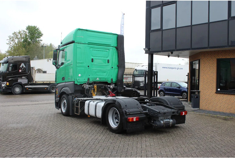 Mercedes-Benz Actros 1942 * 4x2 * 2 TANK * MEGA * - Nyergesvontató: 4 kép. Mercedes-Benz Actros 1942 * 4x2 * 2 TANK * MEGA * - Nyergesvontató: 4 kép.