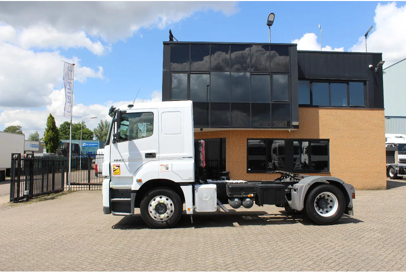 Mercedes-Benz Axor 1843 * EURO5EEV * 4X2 * RETARDER - Nyergesvontató: 2 kép. Mercedes-Benz Axor 1843 * EURO5EEV * 4X2 * RETARDER - Nyergesvontató: 2 kép.