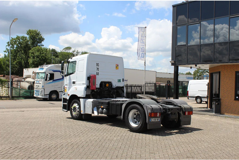 Mercedes-Benz Axor 1843 * EURO5EEV * 4X2 * RETARDER - Nyergesvontató: 3 kép. Mercedes-Benz Axor 1843 * EURO5EEV * 4X2 * RETARDER - Nyergesvontató: 3 kép.