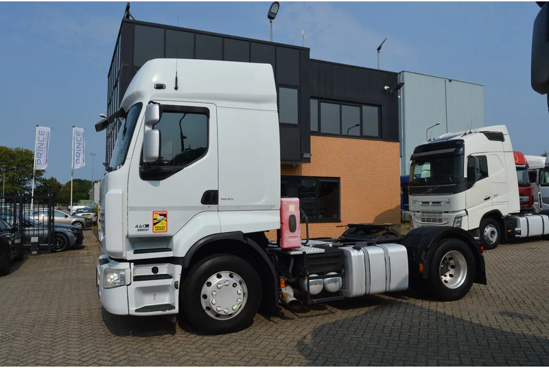 Renault Premium 460 8 RETARDER * EURO5. EEV * 4X2 * - Nyergesvontató: 2 kép. Renault Premium 460 8 RETARDER * EURO5. EEV * 4X2 * - Nyergesvontató: 2 kép.