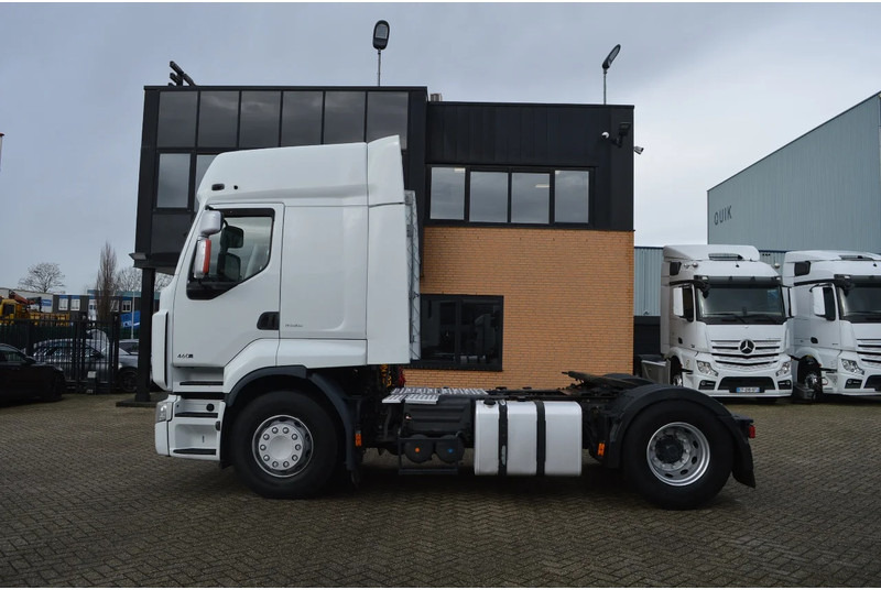 Renault Premium 460 * RETARDER * EURO5 * 2 TANK * 2 BED * - Nyergesvontató: 2 kép. Renault Premium 460 * RETARDER * EURO5 * 2 TANK * 2 BED * - Nyergesvontató: 2 kép.