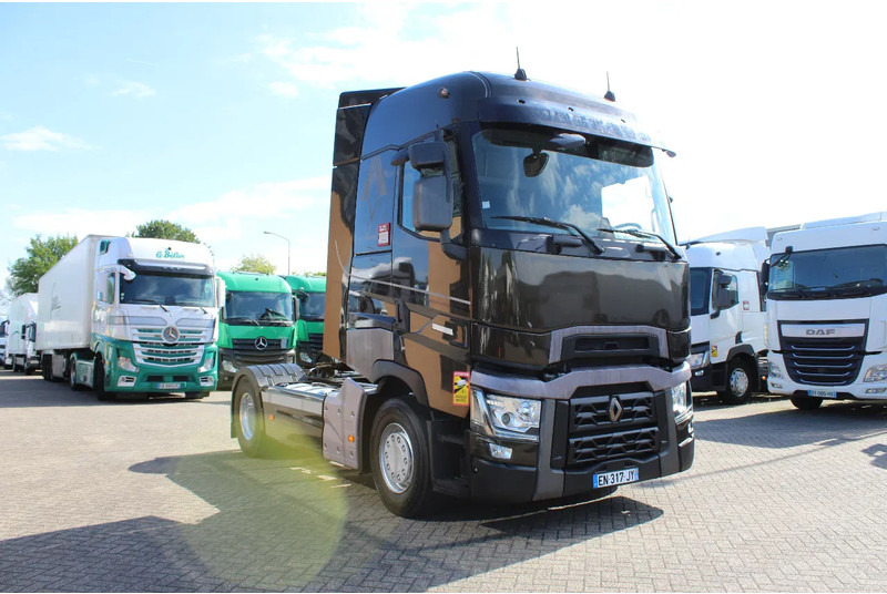 Renault T520 * RETARDER * 2 TANK * 2 BED * - Nyergesvontató: 5 kép. Renault T520 * RETARDER * 2 TANK * 2 BED * - Nyergesvontató: 5 kép.