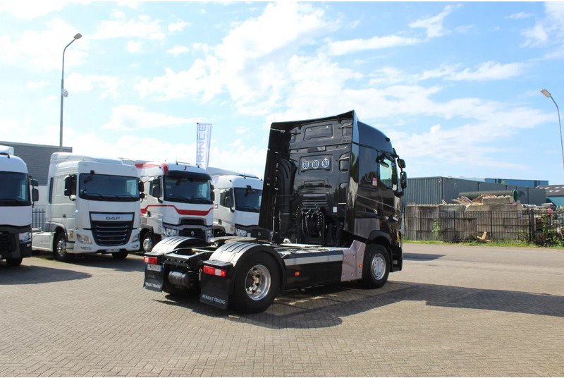 Renault T520 * RETARDER * 2 TANK * 2 BED * - Nyergesvontató: 4 kép. Renault T520 * RETARDER * 2 TANK * 2 BED * - Nyergesvontató: 4 kép.