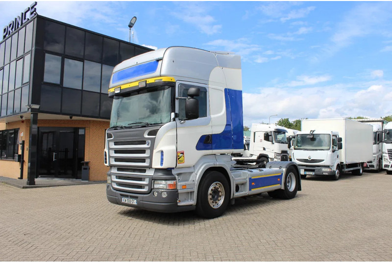 Scania R420 * RETARDER * 4X2 * MANUAL * - Nyergesvontató: 2 kép. Scania R420 * RETARDER * 4X2 * MANUAL * - Nyergesvontató: 2 kép.