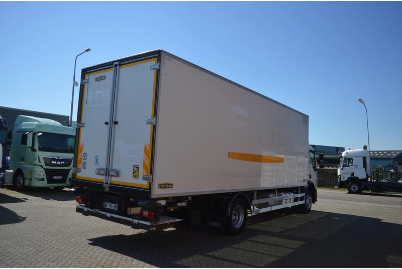 Volvo FE 260 * EURO5 * CARRIER SUPRA 950 * 4X2 * - Hűtős teherautó: 3 kép. Volvo FE 260 * EURO5 * CARRIER SUPRA 950 * 4X2 * - Hűtős teherautó: 3 kép.