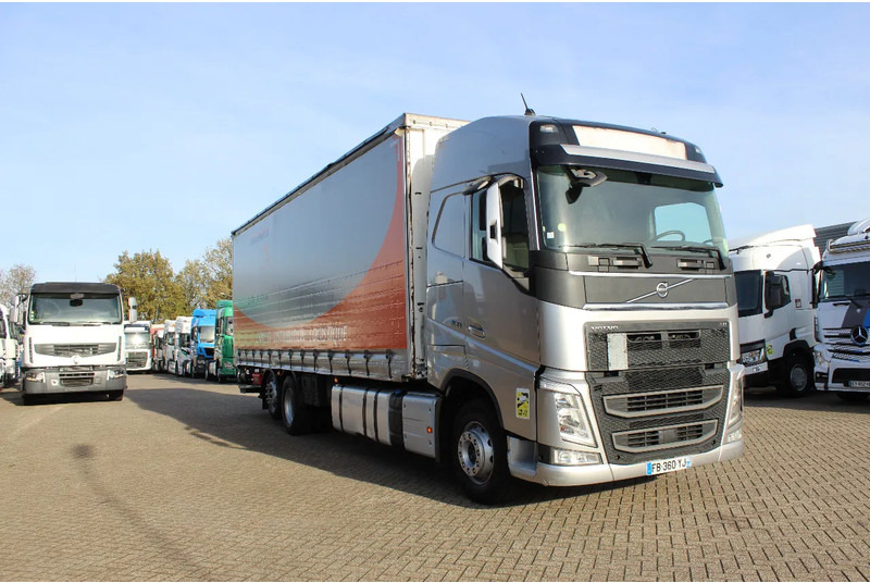 Volvo FH 460 * EUR6 * 6X2 * LIFT * CHASSIE 2019 * - Ponyvás teherautó: 4 kép. Volvo FH 460 * EUR6 * 6X2 * LIFT * CHASSIE 2019 * - Ponyvás teherautó: 4 kép.
