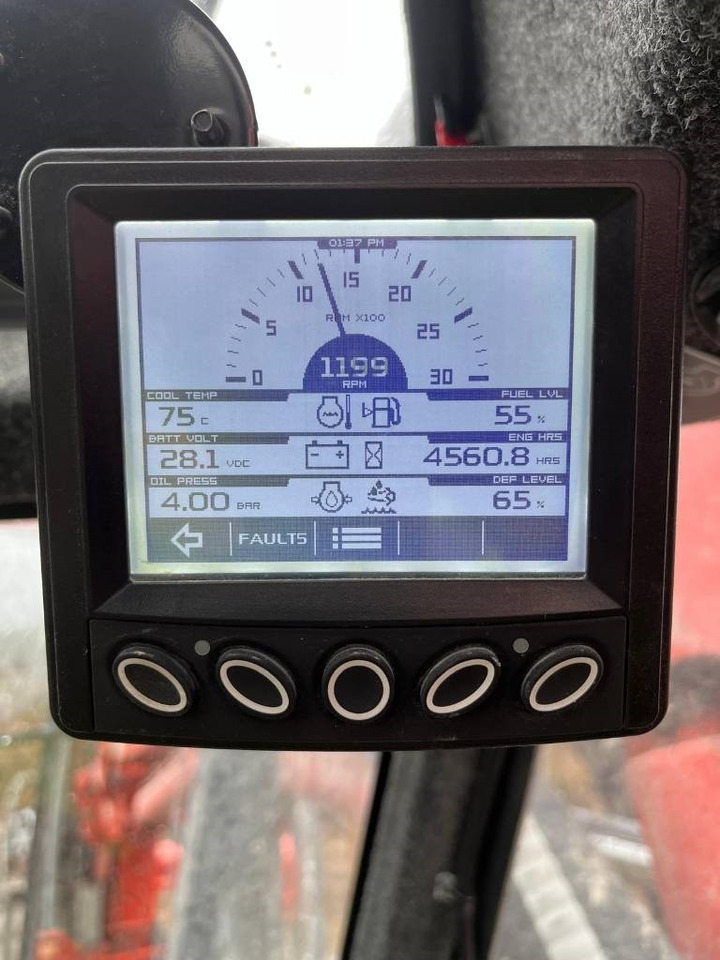 Sandvik DX800 - Fúrógép: 4 kép. Sandvik DX800 - Fúrógép: 4 kép.