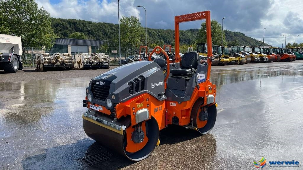 Hamm HD 12 VV - Úthenger: 4 kép. Hamm HD 12 VV - Úthenger: 4 kép.