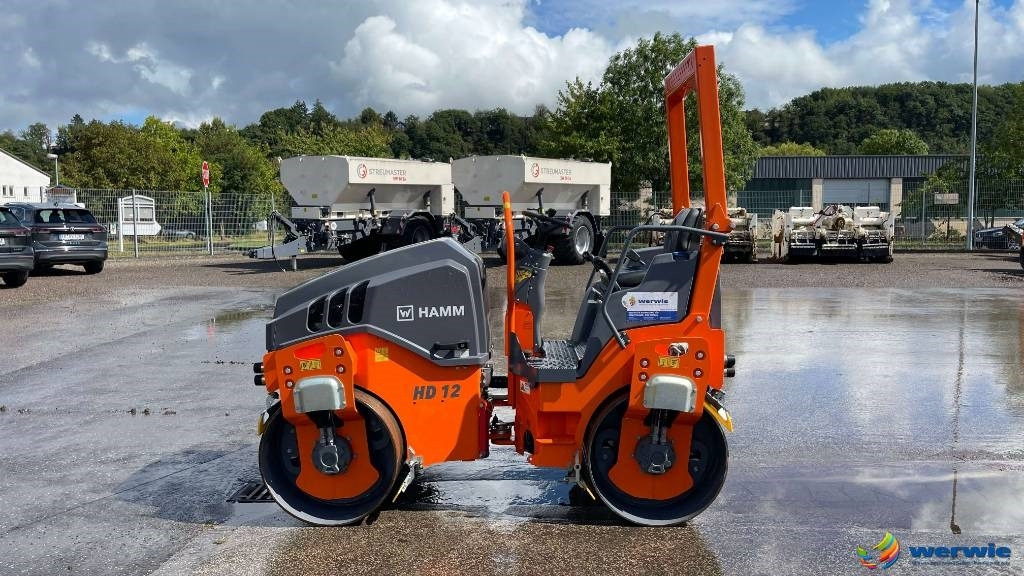 Hamm HD 12 VV - Úthenger: 5 kép. Hamm HD 12 VV - Úthenger: 5 kép.