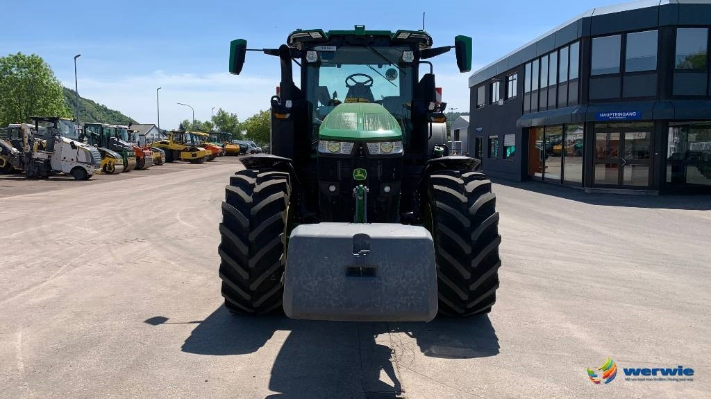 John Deere 7R 350  - Traktor: 3 kép. John Deere 7R 350  - Traktor: 3 kép.