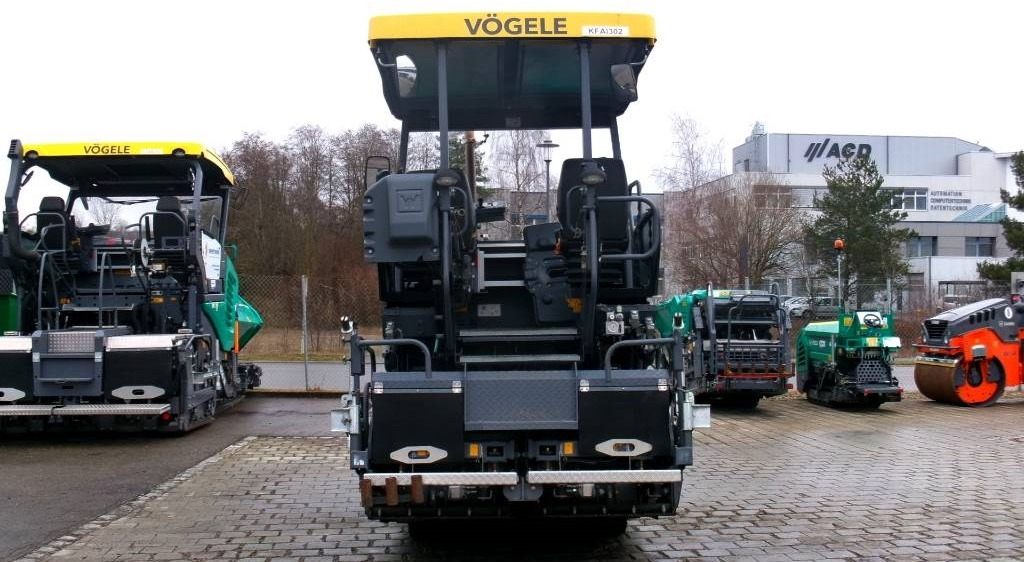 Vögele SUPER 1300-3i - Útburkológép: 3 kép. Vögele SUPER 1300-3i - Útburkológép: 3 kép.