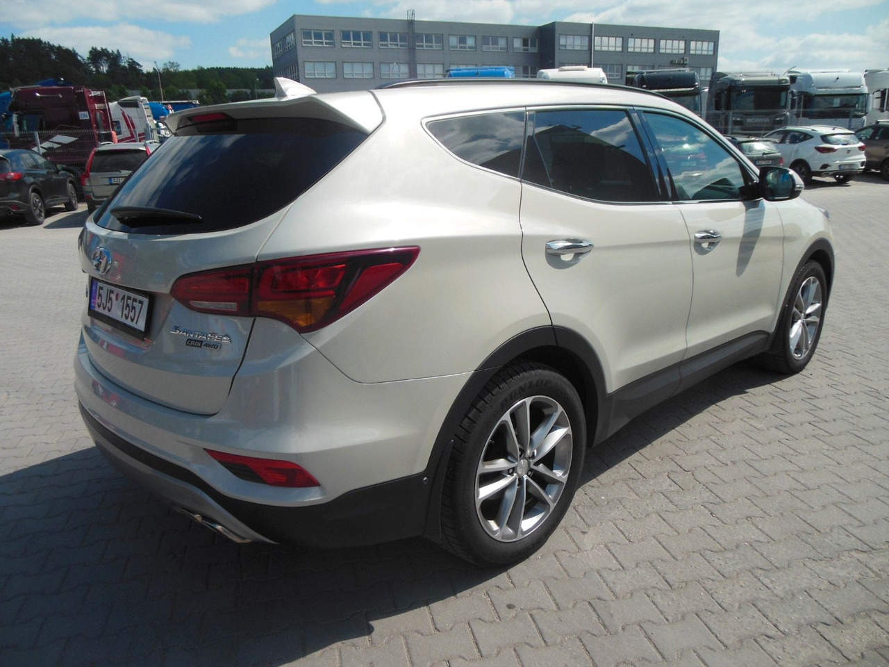Hyundai Santa Fe 2,2 CRDi, 4WD, Automatic, Leder, Panora - Terepjáró/ SUV: 3 kép. Hyundai Santa Fe 2,2 CRDi, 4WD, Automatic, Leder, Panora - Terepjáró/ SUV: 3 kép.