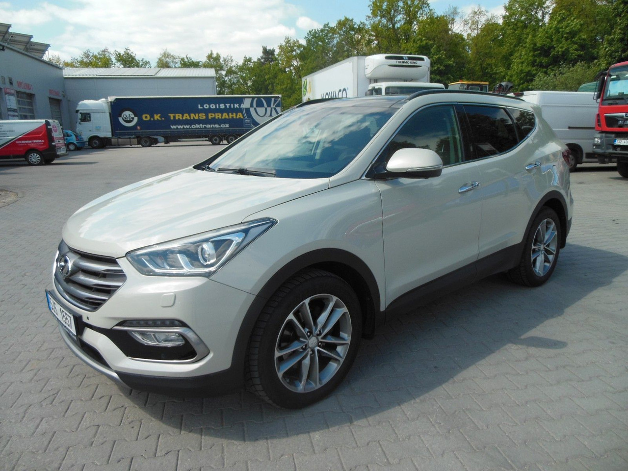 Hyundai Santa Fe 2,2 CRDi, 4WD, Automatic, Leder, Panora - Terepjáró/ SUV: 1 kép. Hyundai Santa Fe 2,2 CRDi, 4WD, Automatic, Leder, Panora - Terepjáró/ SUV: 1 kép.