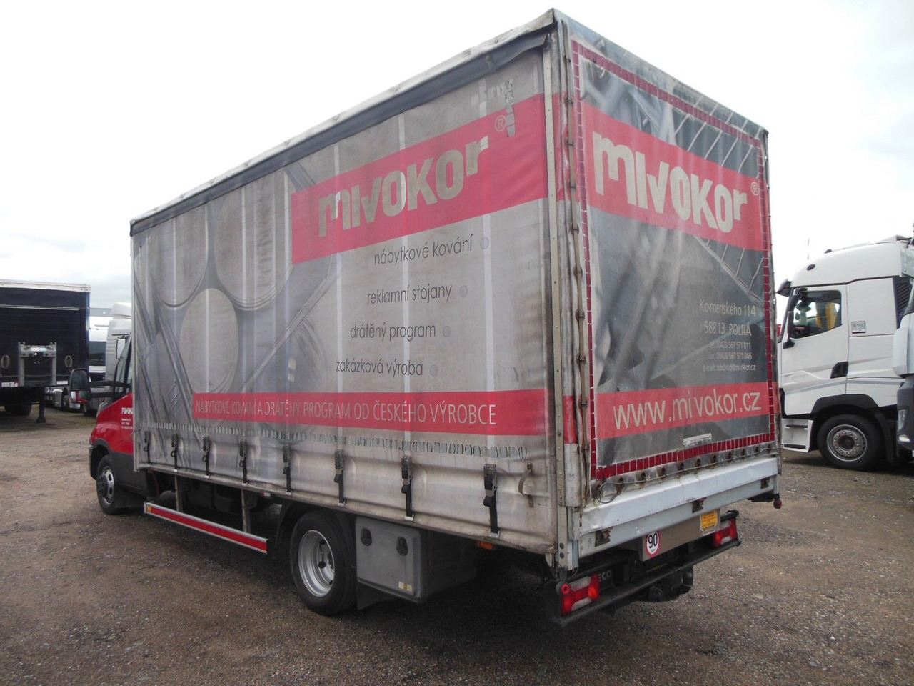 Iveco Daily 50C18, 10 Paletten - Ponyvás kisteherautó: 4 kép. Iveco Daily 50C18, 10 Paletten - Ponyvás kisteherautó: 4 kép.