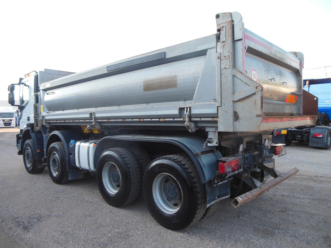 Iveco STRALIS X-WAY 480, 8X4, BORDMATIC, AHK, TOP!!! - Billenőplatós teherautó: 4 kép. Iveco STRALIS X-WAY 480, 8X4, BORDMATIC, AHK, TOP!!! - Billenőplatós teherautó: 4 kép.