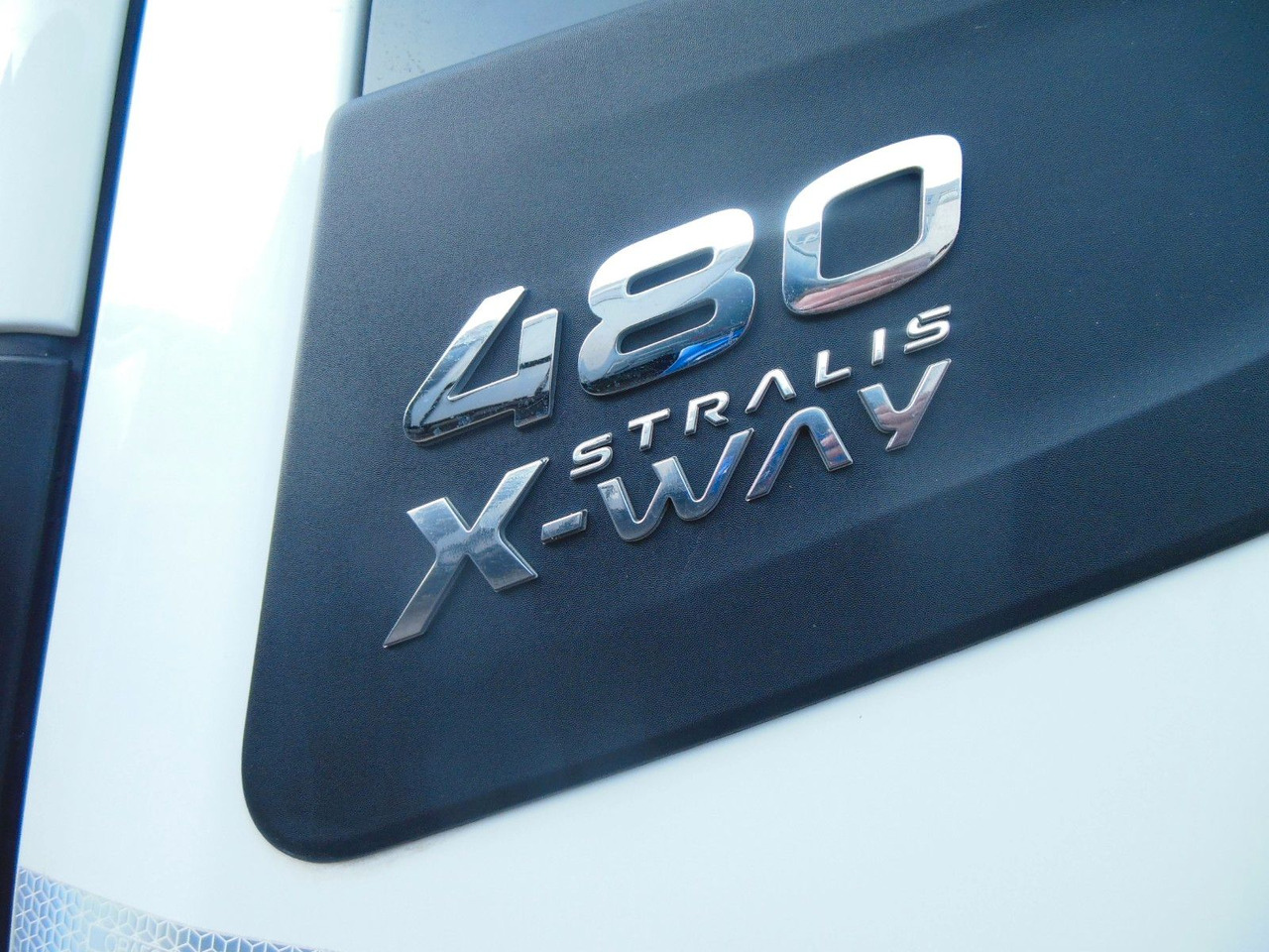 Iveco STRALIS X-WAY 480, 8X4, BORDMATIC, AHK, TOP!!! - Billenőplatós teherautó: 5 kép. Iveco STRALIS X-WAY 480, 8X4, BORDMATIC, AHK, TOP!!! - Billenőplatós teherautó: 5 kép.